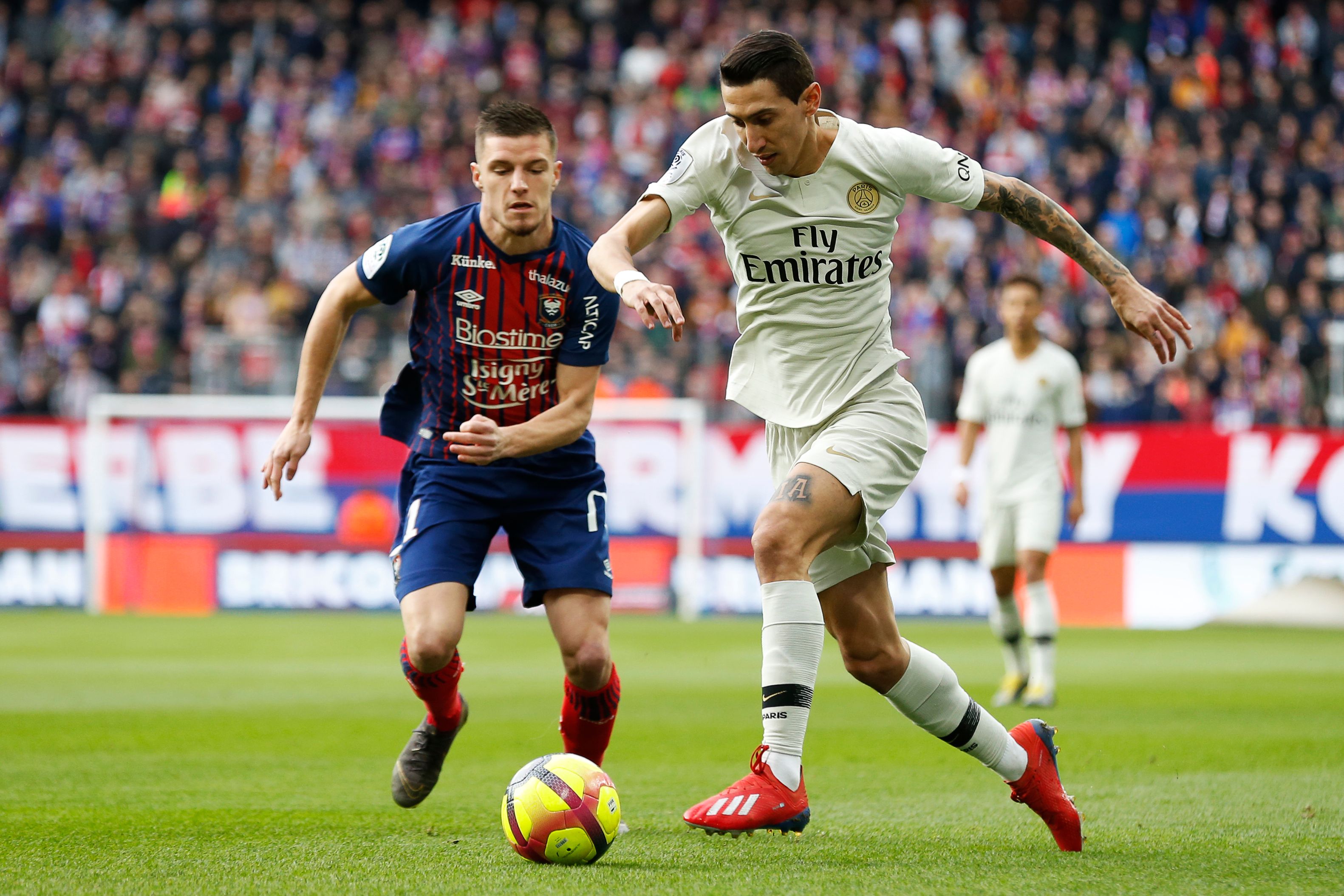 1-0！桑托斯击败弗拉门戈，内马尔复出，第84分钟绝杀疯狂庆祝（桑托斯1-0弗拉门戈：内马尔复出，84分钟绝杀引爆全场）