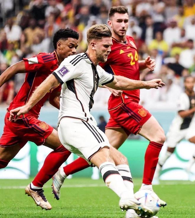 佛罗里达的安布里餐厅 纪念和前老板盖德・穆勒友谊的故事（佛州安布里餐厅：致敬前任老板盖德·穆勒的友谊）