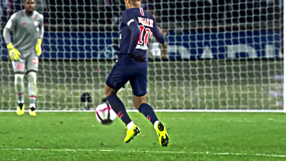 本赛季联盟共有11次35分+10助攻，东契奇一人独占4次（本季联盟诞生11次35分10助攻，东契奇一人贡献4次）