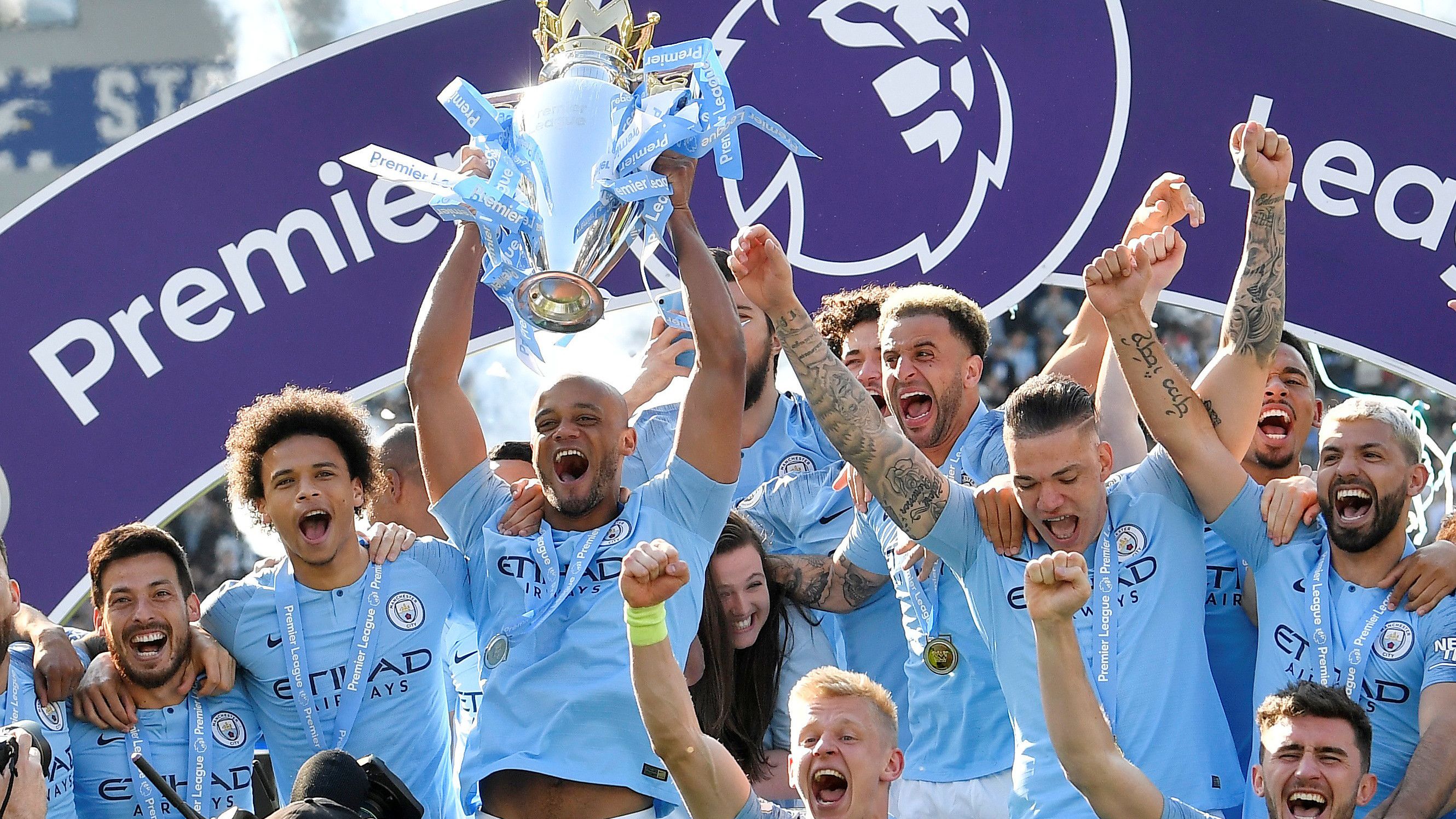 圣保利vs门兴格拉德巴赫：藤田让瑠奇马、梅茨首发，诺伊豪斯、尼科-埃尔维迪出战（圣保利迎战门兴格拉德巴赫：藤田让瑠奇马、梅茨先发，诺伊豪斯与尼科-埃尔维迪登场）