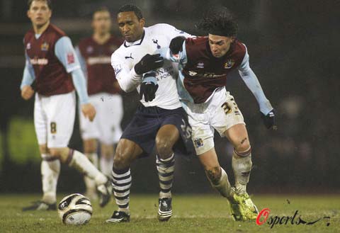 河南体院学子第八届中国大学生中国式摔跤锦标赛斩获一金（河南体院学子在第八届中国大学生中国式摔跤锦标赛勇夺金牌）