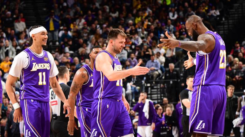 日职乙战报：千叶连入4球4-3逆转大宫，挺进附加赛决赛（日乙快讯：千叶四球大逆转4-3力克大宫，闯入附加赛决赛）