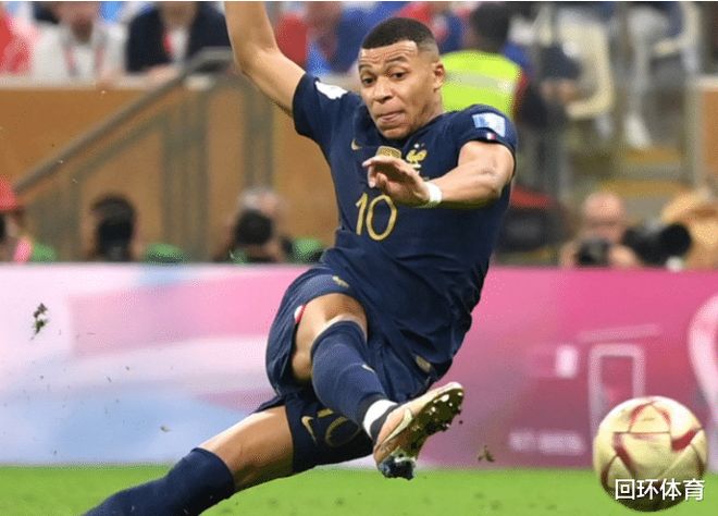 罗马3-1客胜克雷莫内塞登顶意甲，苏莱、埃文-弗格森、利马破门（罗马客场3-1击退克雷莫内塞登顶意甲榜首，苏莱、埃文-弗格森、利马相继建功）